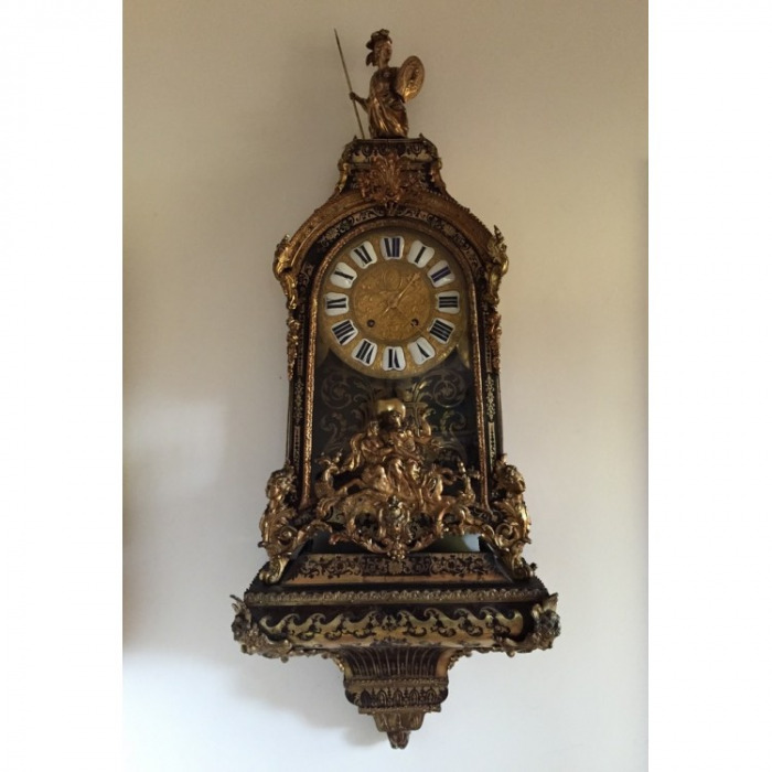 18TH CENTURY, REGENCE PERIOD BOULLE BRACKET CLOCK, SIGNED DOYEN A PARIS. CIRCA 1715
